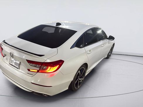 Used 2022 Honda Accord Sport image 3