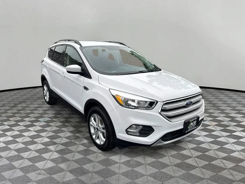 Used 2018 Ford Escape SE AWD/4WD image 1