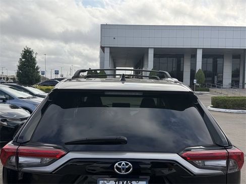 Used 2025 Toyota RAV4 Limited image 6