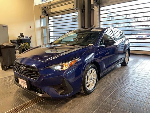 Used 2024 Subaru Impreza 2.0i image 3