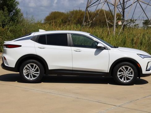 New 2026 Buick Envista Preferred w/ Convenience II Package FWD image 4