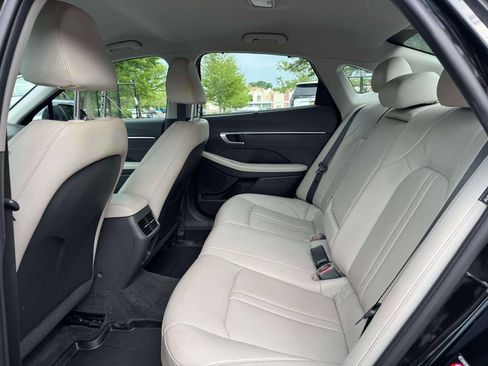 Used 2022 Hyundai Sonata Limited w/ Cargo Package FWD image 14