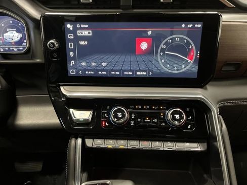 Used 2023 GMC Sierra 1500 Denali Ultimate image 9