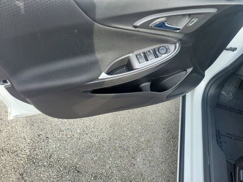 Used 2023 Chevrolet Malibu LT image 21