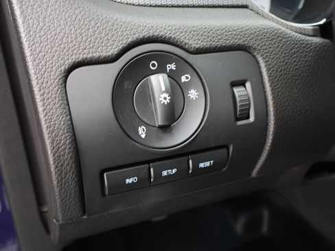 Used 2010 Ford Mustang GT Premium RWD image 38
