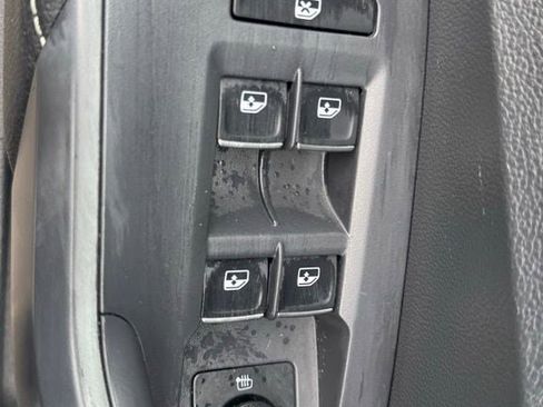 Used 2024 Volkswagen Jetta SE FWD image 17