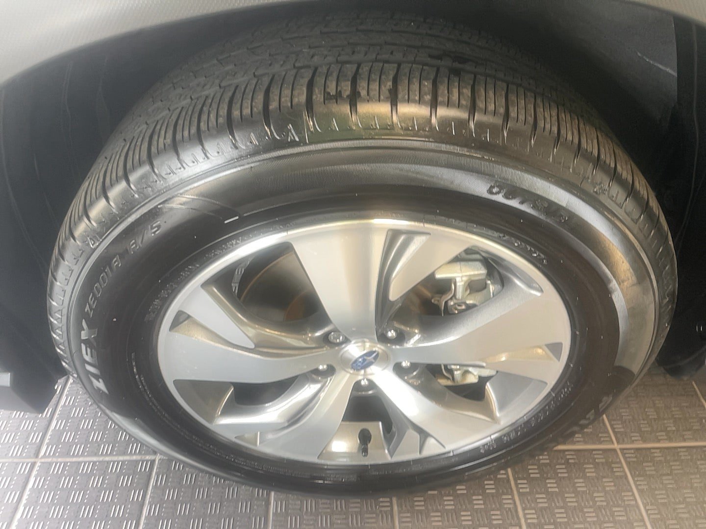 Used 2025 Subaru Ascent Premium AWD/4WD image 5