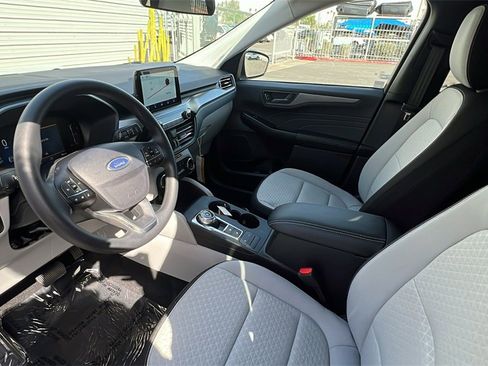 New 2025 Ford Escape Active image 17