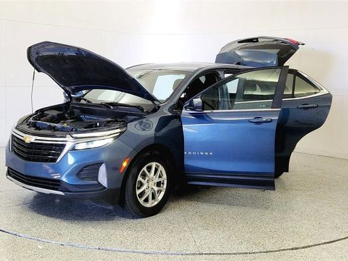 Used 2024 Chevrolet Equinox LT w/ LPO, Floor Liner Package FWD image 10
