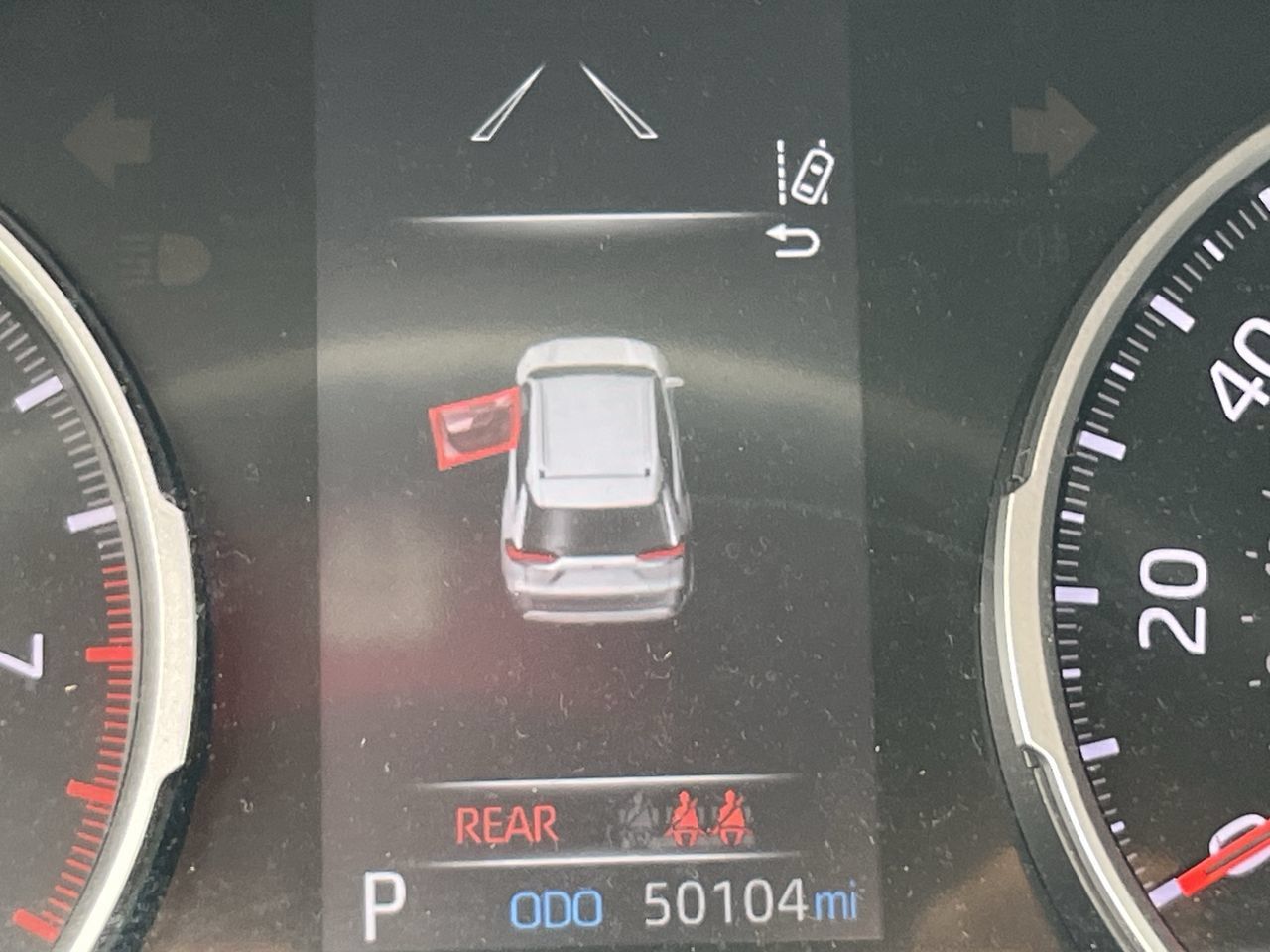 Used 2019 Toyota RAV4 XLE w/ Convenience Package AWD/4WD image 4