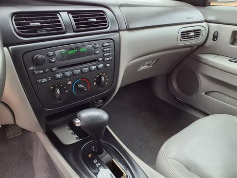 Used 2002 Ford Taurus SES image 5