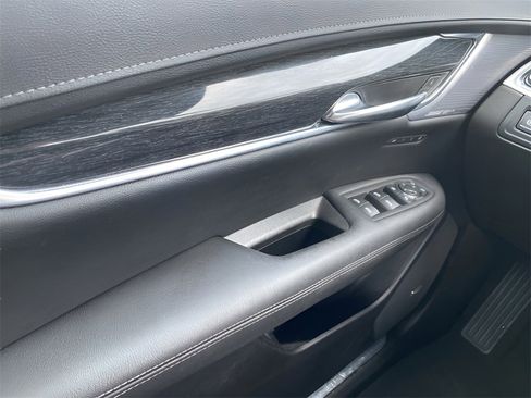 Used 2022 Cadillac XT5 Premium Luxury image 26