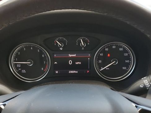 Used 2023 Buick Enclave Essence FWD image 27