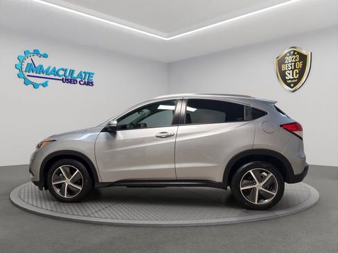 Used 2022 Honda HR-V EX image 2