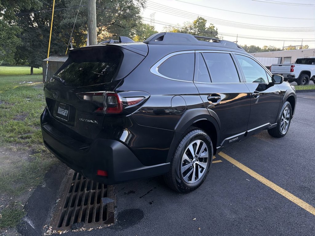 Certified 2024 Subaru Outback Premium AWD/4WD image 8