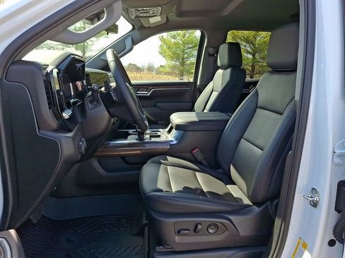 Certified 2025 Chevrolet Silverado 1500 LT image 13