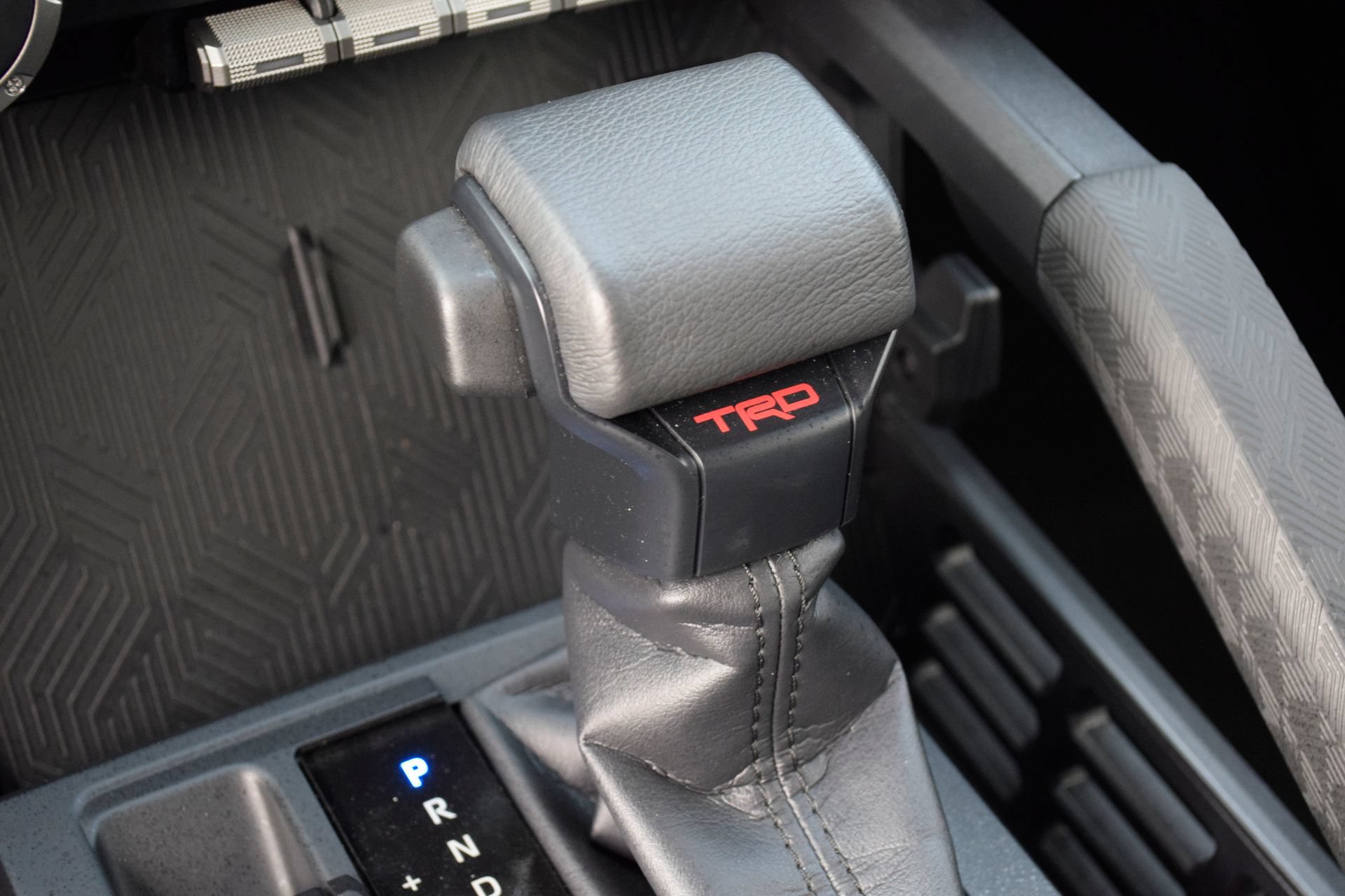 Used 2025 Toyota Tacoma TRD Off-Road AWD/4WD image 10