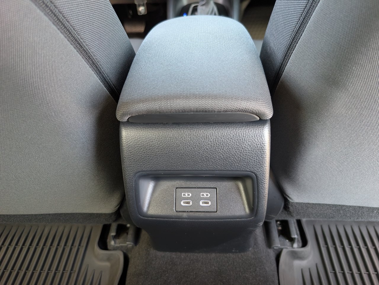 Used 2026 Toyota Corolla LE FWD image 7