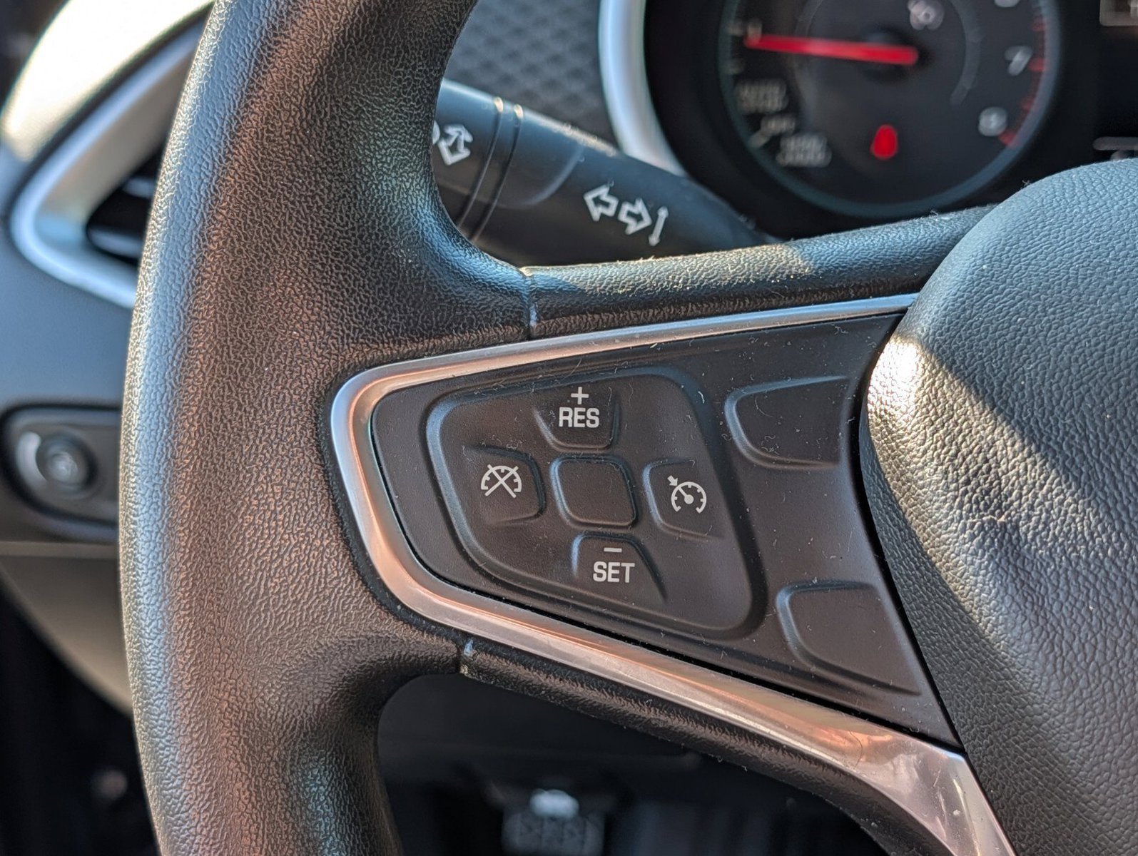 Used 2018 Chevrolet Malibu LS FWD image 25