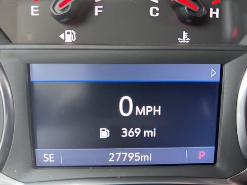 Used 2024 Chevrolet Blazer LT w/ Convenience Package image 22