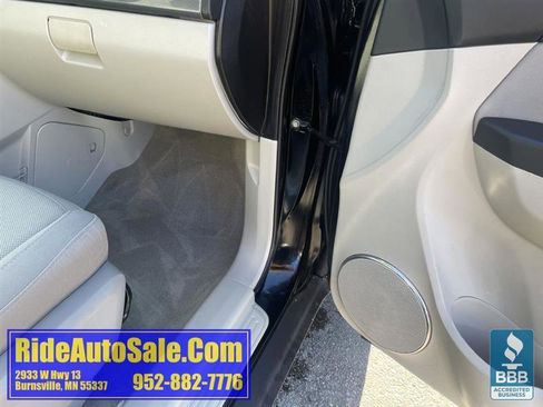 Used 2008 Saturn Vue XE image 33