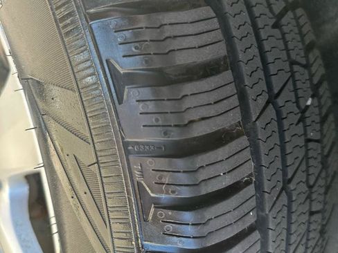 Used 2006 Toyota RAV4 Limited AWD/4WD image 15