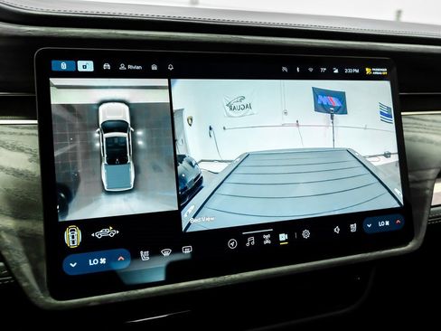 Used 2022 Rivian R1T Launch Edition image 24