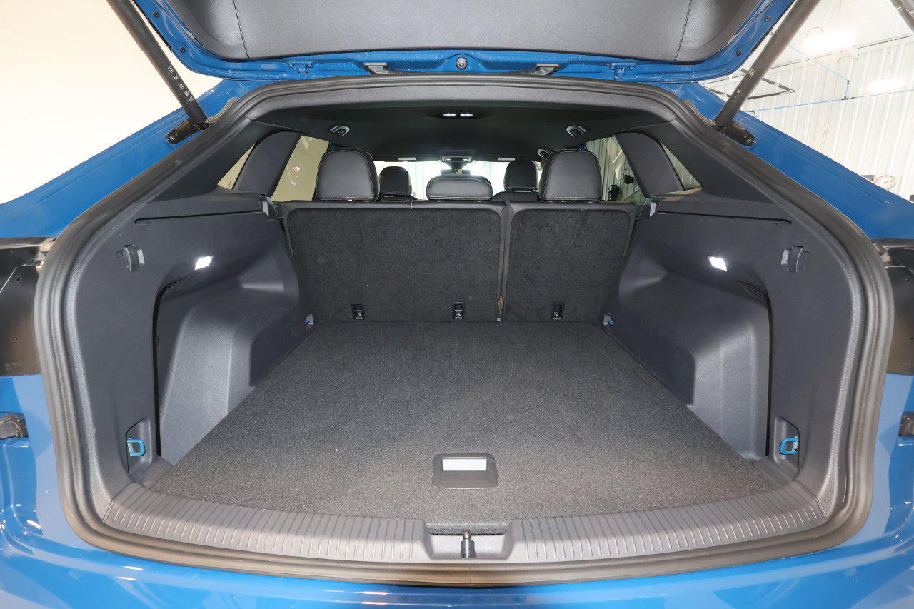 Used 2026 Volkswagen Atlas Cross Sport SE FWD image 23