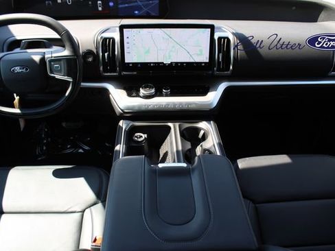 New 2025 Ford Expedition Max Platinum image 12