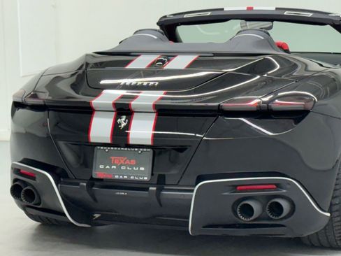 Used 2025 Ferrari Roma Spider image 38