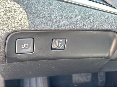 Certified 2023 Buick Enclave Essence FWD image 26