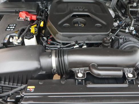 Used 2026 Jeep Wrangler Unlimited Sahara AWD/4WD image 18