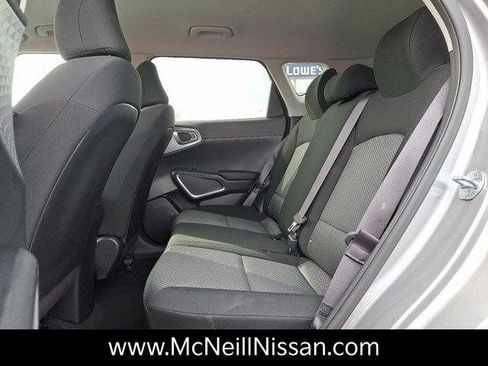 Used 2023 Kia Soul LX image 10
