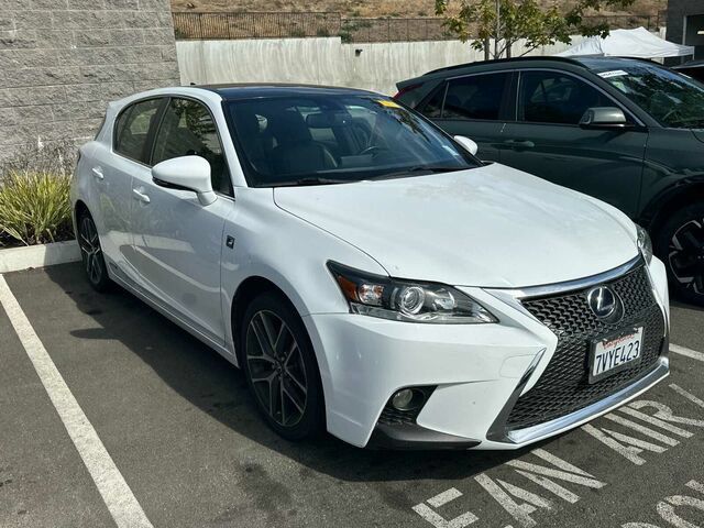 Used 2016 Lexus CT 200h FWD image 2