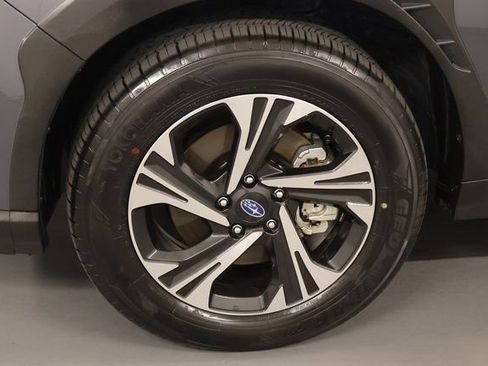 Certified 2025 Subaru Crosstrek 2.5i Premium AWD/4WD image 9