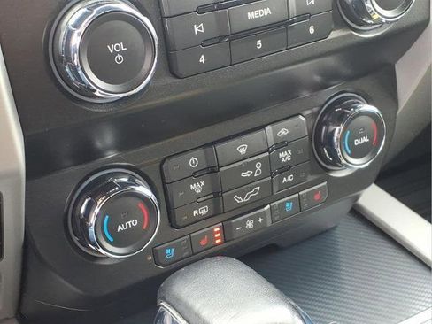 Used 2020 Ford F150 Lariat image 15