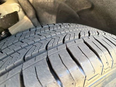 Used 2025 Chevrolet Equinox LT w/ Convenience Package II image 10