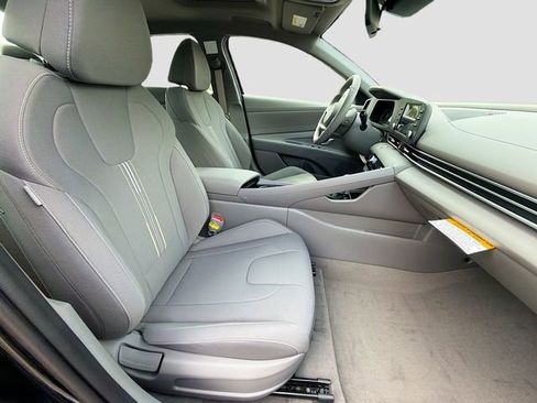 New 2026 Hyundai Elantra SEL Sport Premium FWD image 30