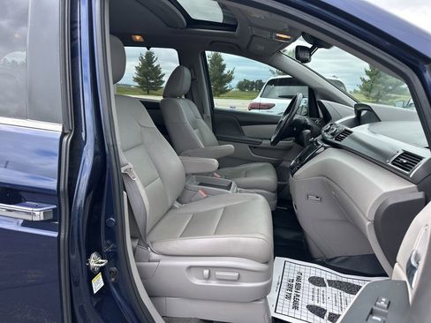 Used 2017 Honda Odyssey EX-L image 23
