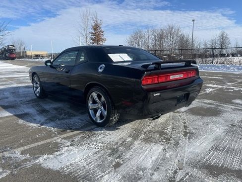 Used 2014 Dodge Challenger R/T image 7