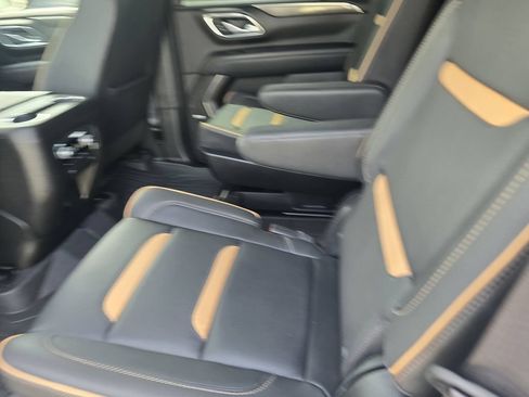 Used 2024 GMC Yukon AT4 w/ Technology Package AWD/4WD image 13