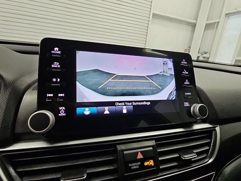 Used 2022 Honda Accord Sport image 18