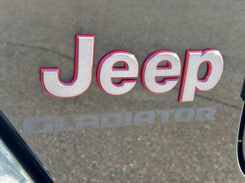 Used 2022 Jeep Gladiator Rubicon w/ LED Lighting Group image 29