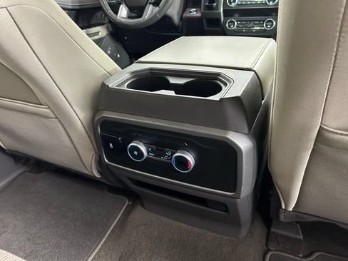 Used 2021 Ford Expedition XLT AWD/4WD image 16