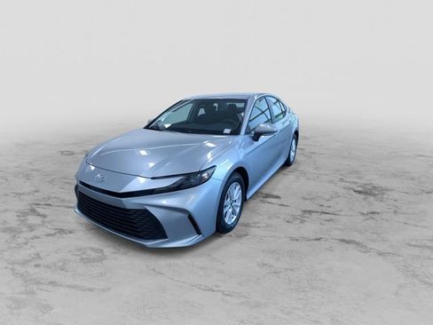 Used 2026 Toyota Camry LE FWD image 6