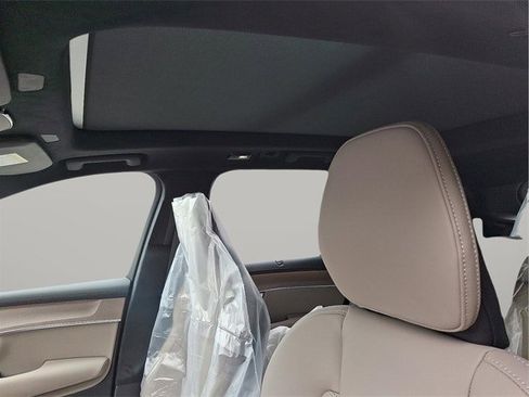 New 2026 Volvo XC90 B6 Ultra w/ Lounge Package image 7