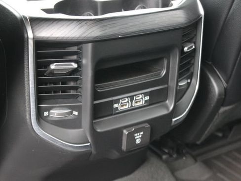 Used 2023 RAM 1500 Laramie AWD/4WD image 27