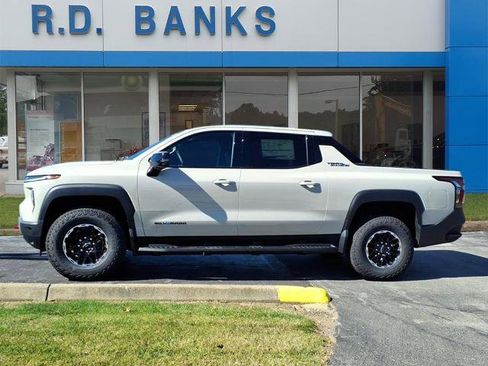 New 2026 Chevrolet Silverado EV Trail Boss w/ Plus Package image 2