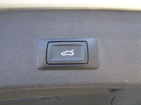 Used 2016 Audi Q5 2.0T Premium Plus w/ Technology Package image 26