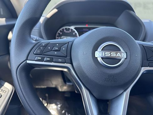 Used 2025 Nissan Sentra SV FWD image 14